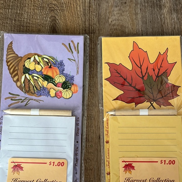 NWT set of 2 magnetic memo pads - Picture 2 of 5